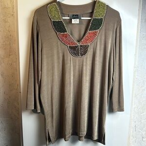 Slinky Brand beaded‎ v-neck tunic top